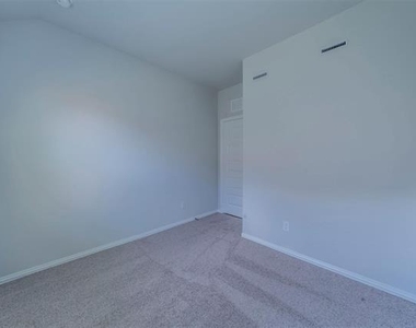 516 Ridgewood Drive - Photo Thumbnail 19
