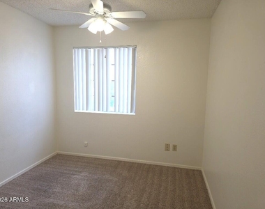 3034 E Villa Maria Drive - Photo Thumbnail 13
