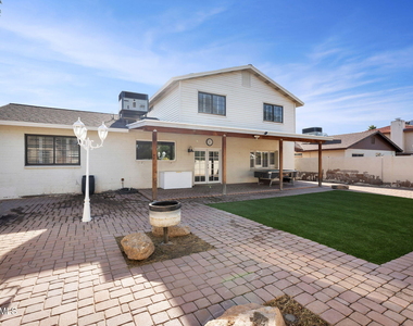 2542 W Nopal Avenue - Photo Thumbnail 40