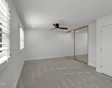 2542 W Nopal Avenue - Photo Thumbnail 25
