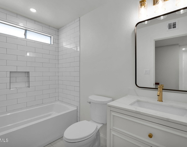 2542 W Nopal Avenue - Photo Thumbnail 36