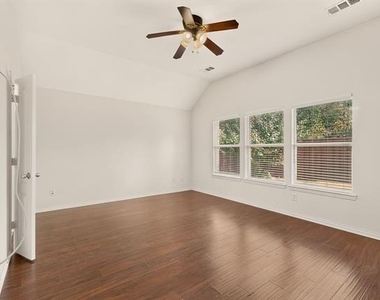 6808 Mason Drive - Photo Thumbnail 13