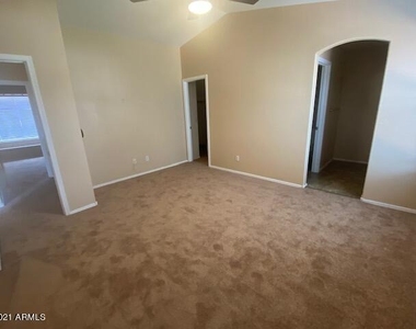 8927 E Crescent Avenue - Photo Thumbnail 24