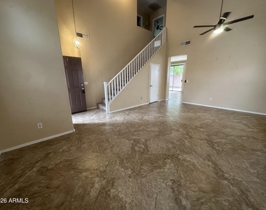8927 E Crescent Avenue - Photo Thumbnail 7