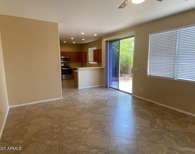 8927 E Crescent Avenue - Photo Thumbnail 10