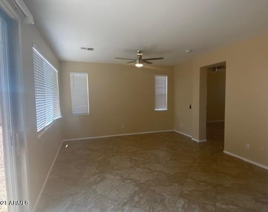 8927 E Crescent Avenue - Photo Thumbnail 21