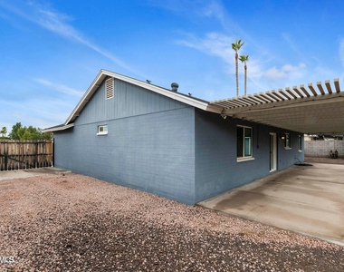 1749 N Ricardo -- - Photo Thumbnail 22