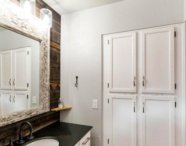1749 N Ricardo -- - Photo Thumbnail 14