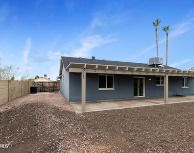 1749 N Ricardo -- - Photo Thumbnail 25