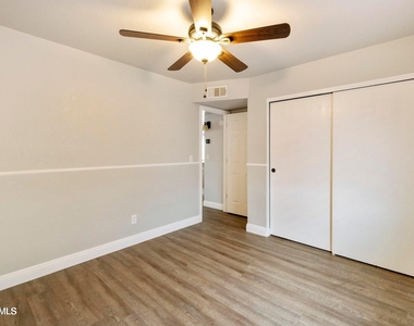 1749 N Ricardo -- - Photo Thumbnail 17