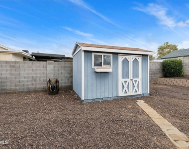 1749 N Ricardo -- - Photo Thumbnail 26