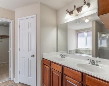 472 Grant Lane - Photo Thumbnail 21