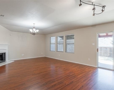 472 Grant Lane - Photo Thumbnail 14
