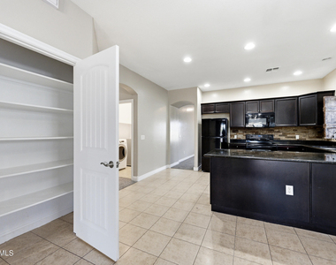1759 W Paisley Drive - Photo Thumbnail 19