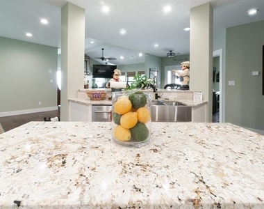 131 Lakeway Lane - Photo Thumbnail 20
