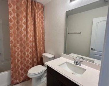 1204 Sumner Street - Photo Thumbnail 25