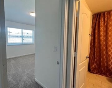 1204 Sumner Street - Photo Thumbnail 24