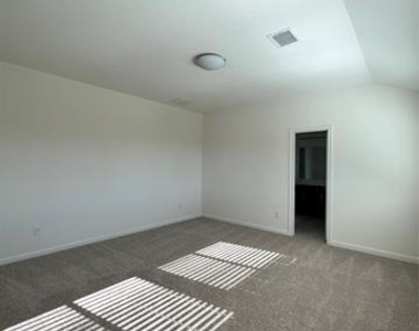 1204 Sumner Street - Photo Thumbnail 11