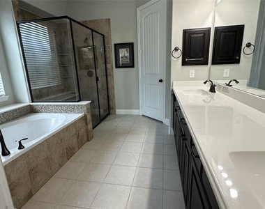 1704 Monahan Drive - Photo Thumbnail 10