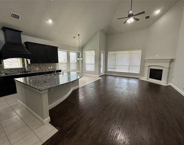 1704 Monahan Drive - Photo Thumbnail 8