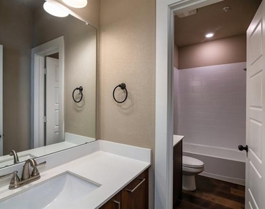 638 Fallow Drive - Photo Thumbnail 11