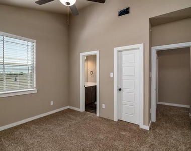 638 Fallow Drive - Photo Thumbnail 10