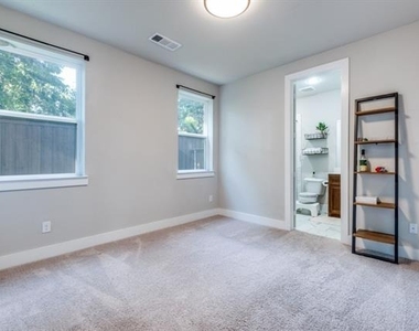 1450 Elevado Drive - Photo Thumbnail 8