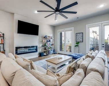 1450 Elevado Drive - Photo Thumbnail 1