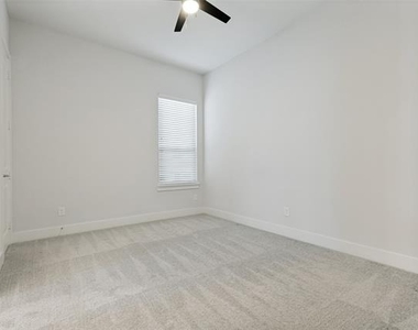 8117 Radnor Road - Photo Thumbnail 20