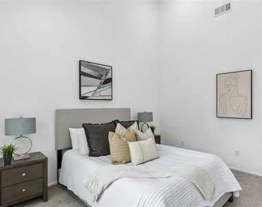 5647 Live Oak Street - Photo Thumbnail 21