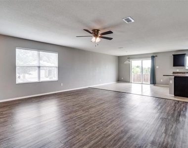 1434 S Raven Drive - Photo Thumbnail 22