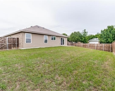 1434 S Raven Drive - Photo Thumbnail 3