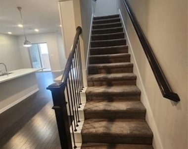 8313 Oxalis Lane - Photo Thumbnail 5