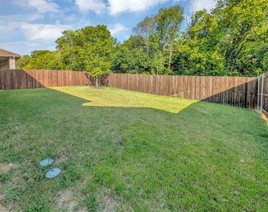 8005 Lindheimer Lane - Photo Thumbnail 18
