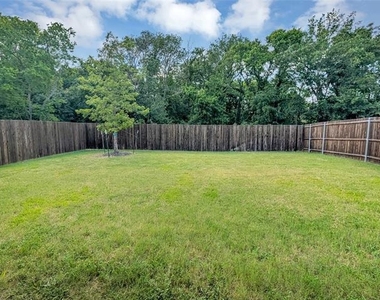 8005 Lindheimer Lane - Photo Thumbnail 19