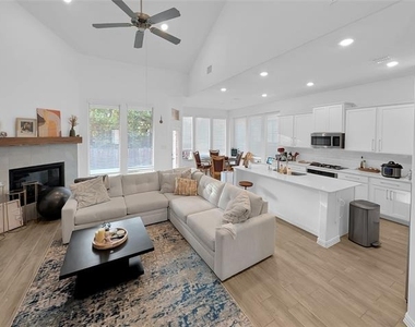 8005 Lindheimer Lane - Photo Thumbnail 2