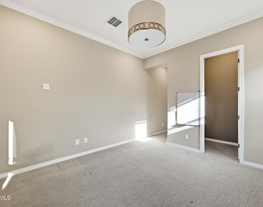 1930 E Horseshoe Drive - Photo Thumbnail 28