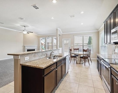 16328 White Rock Boulevard - Photo Thumbnail 10