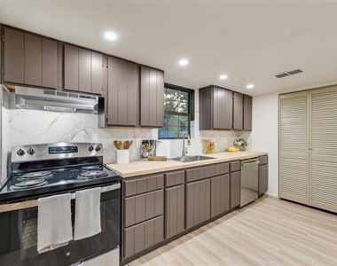 7680 Private Road 2576 - Photo Thumbnail 7