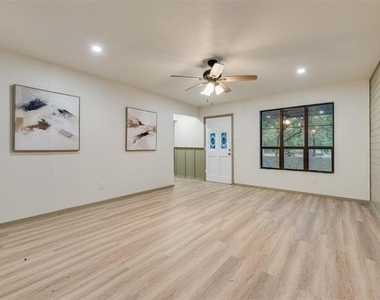7680 Private Road 2576 - Photo Thumbnail 4
