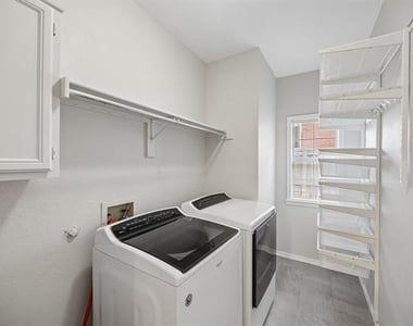 2809 Roper Drive - Photo Thumbnail 22