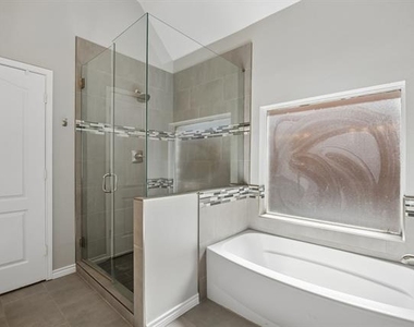 2809 Roper Drive - Photo Thumbnail 14
