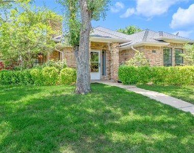 2200 Reading Road - Photo Thumbnail 1