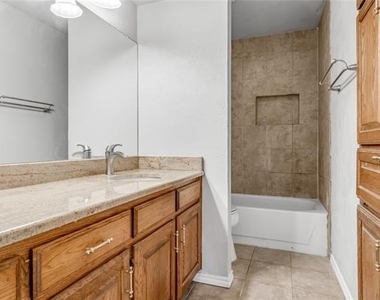 2200 Reading Road - Photo Thumbnail 15