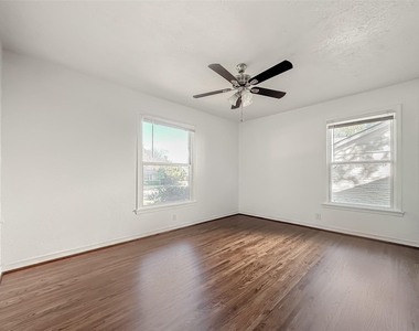 3226 San Medina Avenue - Photo Thumbnail 14