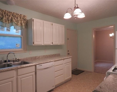 3226 San Medina Avenue - Photo Thumbnail 3