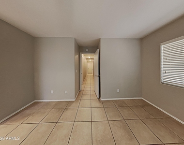 3555 W Via Del Sol Drive - Photo Thumbnail 7