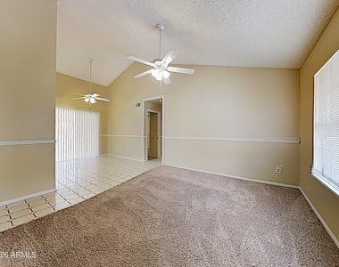 18815 N 45th Drive - Photo Thumbnail 8