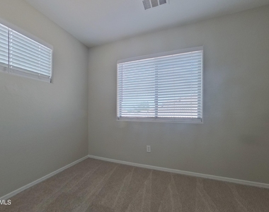 11418 W Mountain View Drive - Photo Thumbnail 12