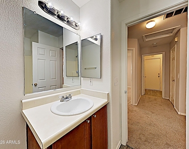 5013 S 24th Avenue - Photo Thumbnail 13